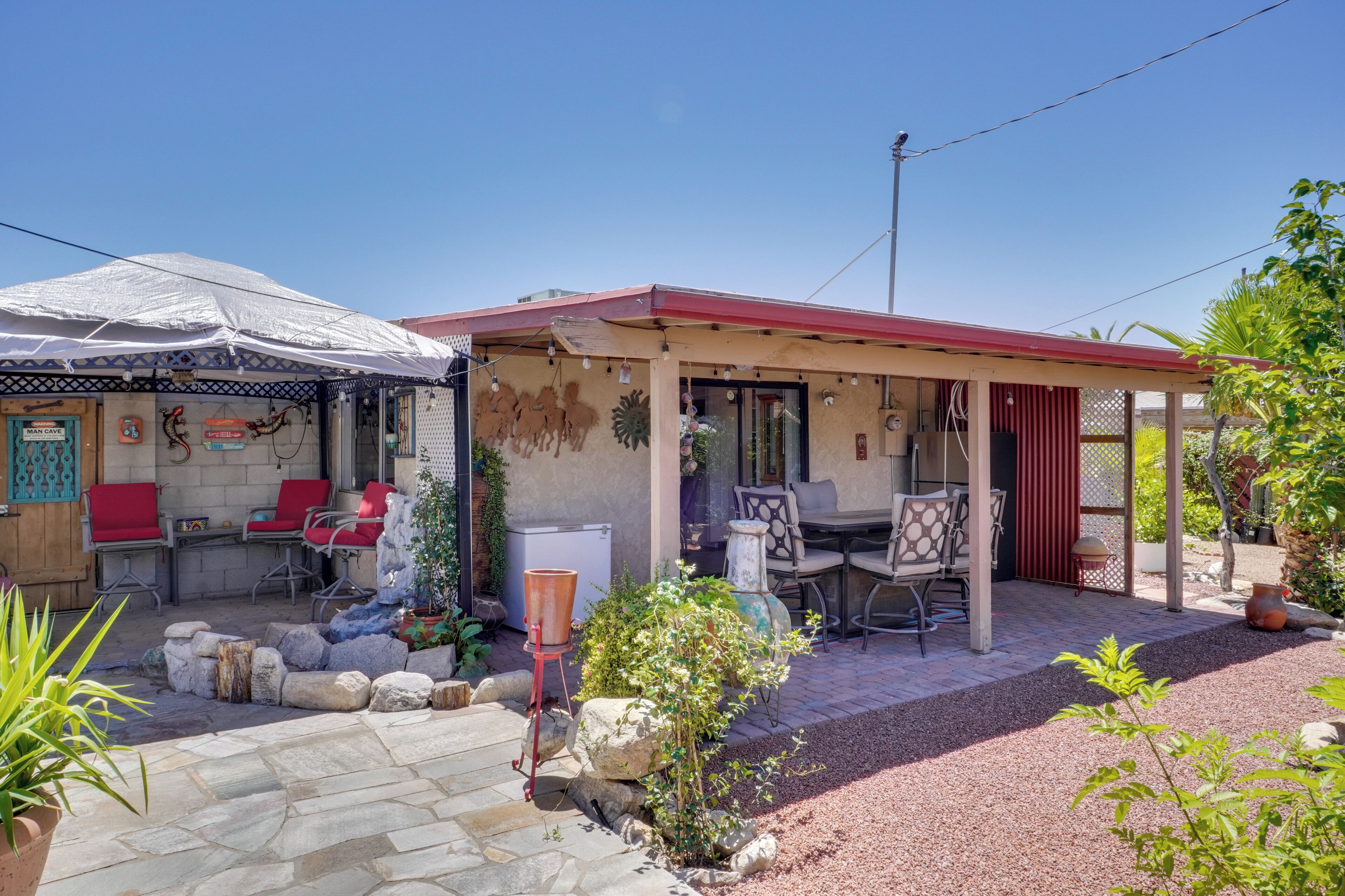 House (2 Bedrooms) | Front of property