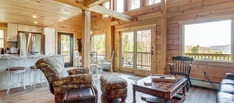 紐方湖度假小屋連露台及火坑  