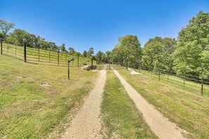 Interior - Spacious Barndominium Near Branson w/ Game Rooms (Omaha)