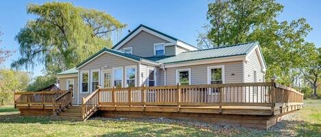 House (4 Bedrooms) | Front of property