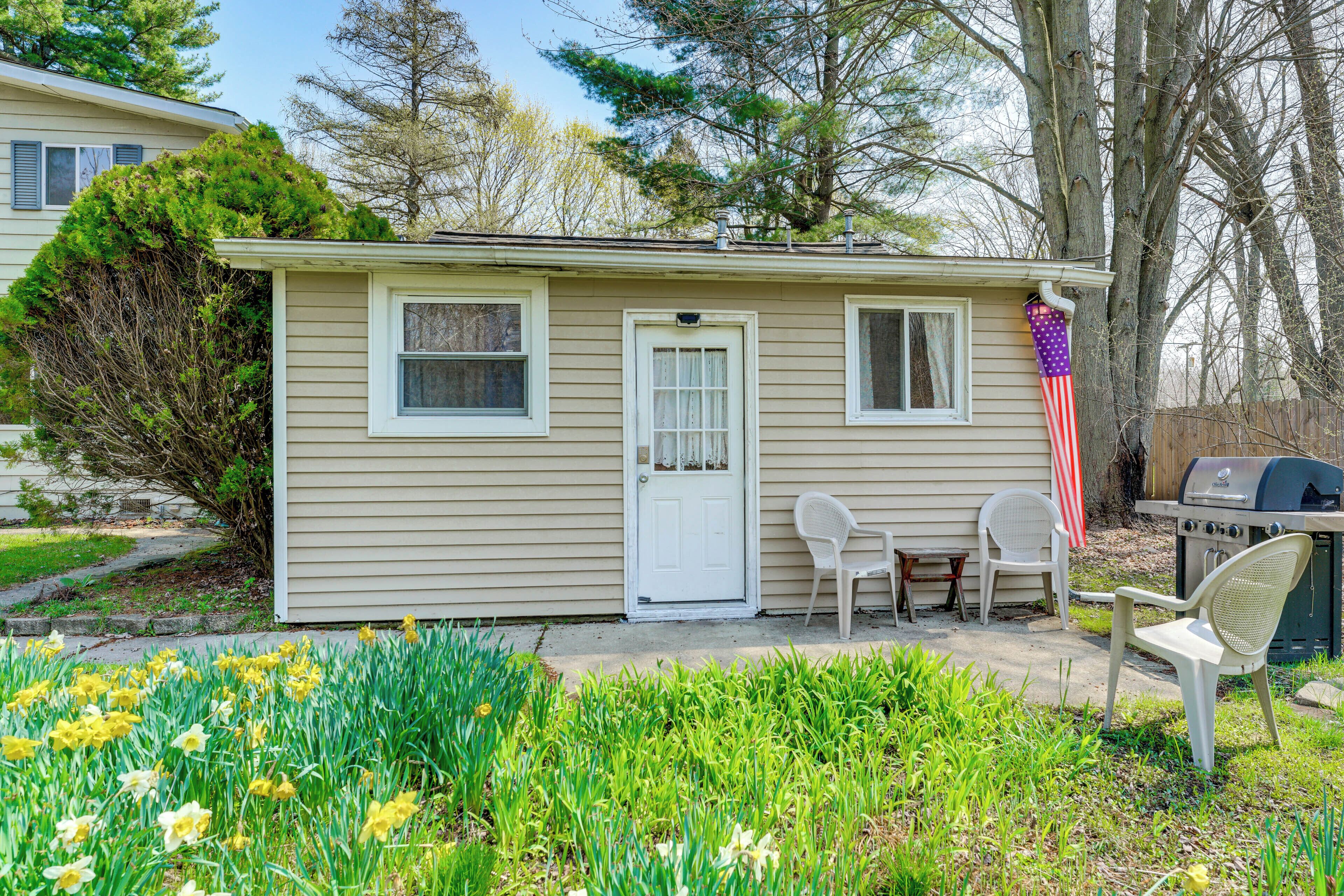 House (1 Bedroom) | Front of property