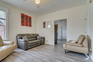 House (3 Bedrooms) | Bahagian dalam