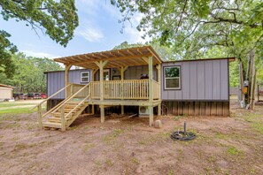Interior - Lake Tawakoni Basecamp: Covered Patio + Fire Pit! (Wills Point)