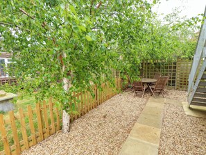 Outdoor dining - The Hen House (King's Lynn)