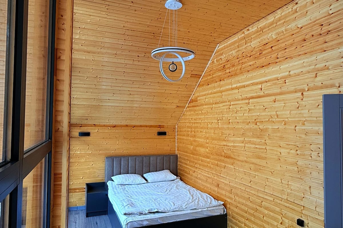 Double Room, Mountain View | Desk, laptop workspace, free WiFi