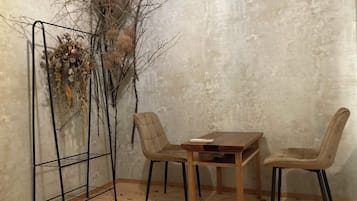 House, Non Smoking | Dining
