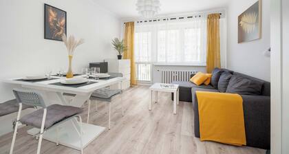 Bright Apartment | Remote Working | Planetarium