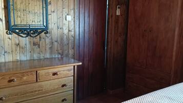 3 dormitorios, tabla de planchar con plancha, wifi y ropa de cama