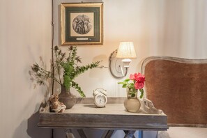 Interior - Beautiful villa for 6 people with WIFI, TV, veranda and pets allowed, close to Lucca (Collodi)