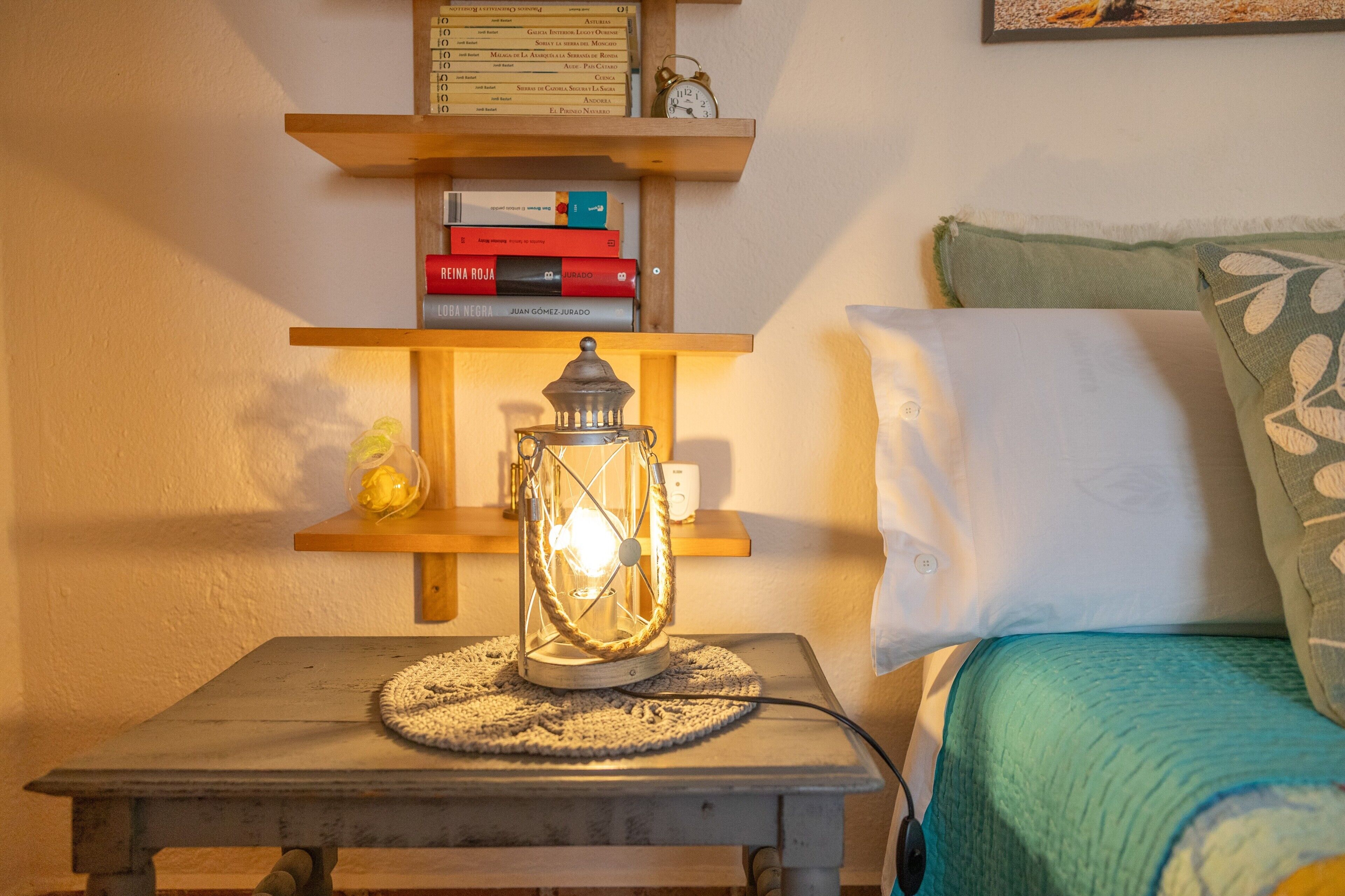 Iron/ironing board, WiFi, bed sheets, wheelchair access