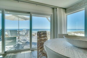 Dining - Quiet West End Beachfront Escape w/ Balconies (Panama City Beach)