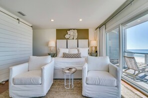 Room - Quiet West End Beachfront Escape w/ Balconies (Panama City Beach)