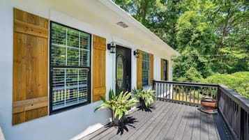 House, 2 Bedrooms | Terrace/patio