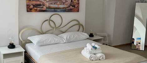 Deluxe Condo, City View | Blackout drapes, soundproofing, iron/ironing board, free WiFi
