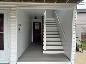 Exterior detail - Sandy Heart: Holiday House M18 (Wells)