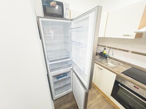 Apartment, 2 Schlafzimmer, Balkon, Stadtblick | Eigene Küche
