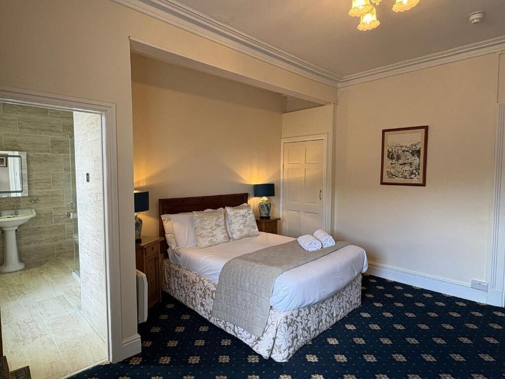 Standard Double Room | Free WiFi