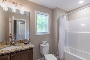 Shower, towels - Turtle Creek- Brand New Streamside Retreat – Covered Porch & Hot Tub Bliss!! (Bryson City)