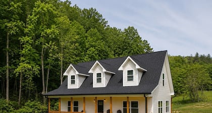 Turtle Creek- Brand New Streamside Retreat – Covered Porch & Hot Tub Bliss