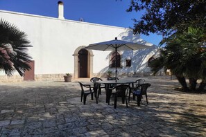 Family House, Multiple Bedrooms (Casolare Di Puglia) | Outdoor dining - Casolare Di Puglia (Noci)