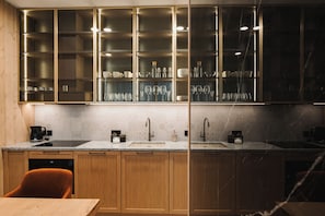 Private kitchen - Osada Groń Luxury Villas by BQQK (Kościelisko)