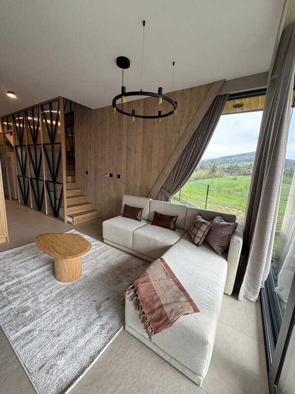 Villa Confort, vista a la montaña | Área de sala de estar