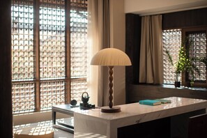 Living area - Windy Wan Gang Wind Listening Art Hotel (Lijiang)