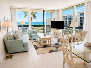 Smart TV, DVD player - 2/2 Gulf View condo at Beachplace on Longboat Key (Longboat Key)