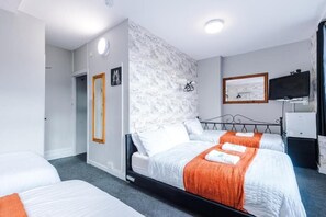 Family Room, City View | Free WiFi - Derwent Hotel (Blackpool)