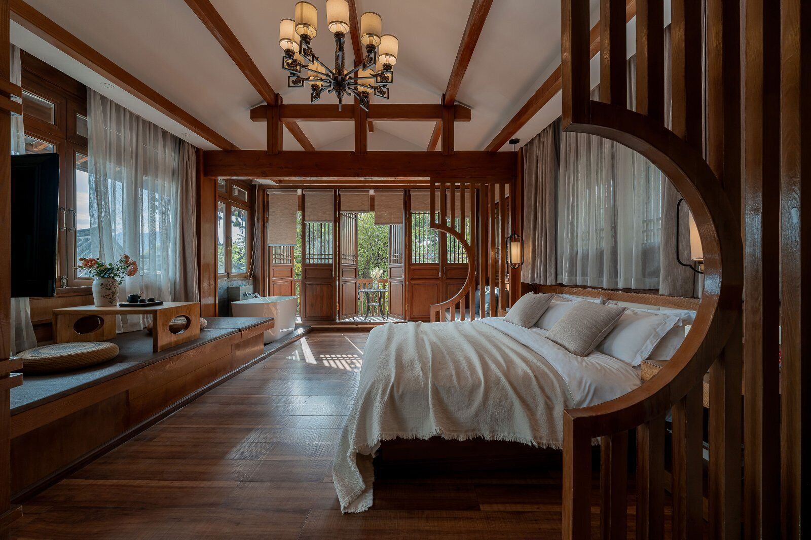 Panoramic Double Room, Hot Tub, Hill View | Individually decorated, laptop workspace, free WiFi, bed sheets