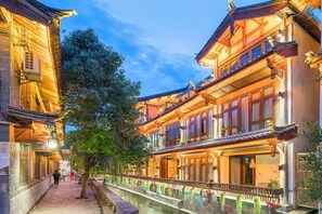 Exterior - Cloudland Skystream View Designer Inn (Lijiang)