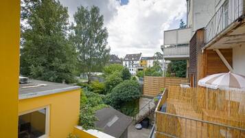 Apartment, 2 Schlafzimmer, Terrasse, Stadtblick | Unterkunftsgelände