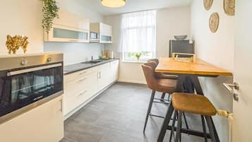 Apartment, 2 Schlafzimmer, Küche, Stadtblick | Eigene Küche | Wasserkocher, Toaster