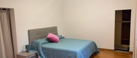 3 habitaciones, wifi y ropa de cama