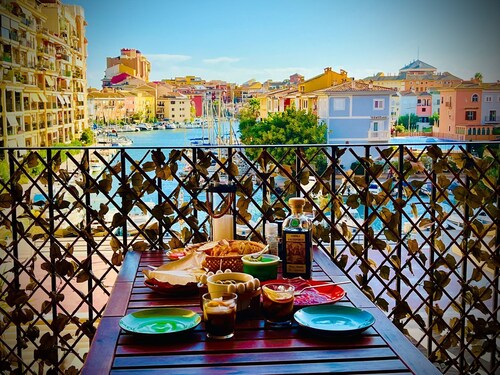 Port Saplaya Beachfront Oasis: 2 Bed, 2 Bath, Terrace, Pool & Private Parking