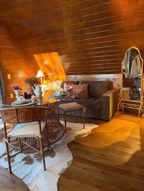 Chalet | Living area - Rancho Nativo Pousada e Eventos (Curitibanos)