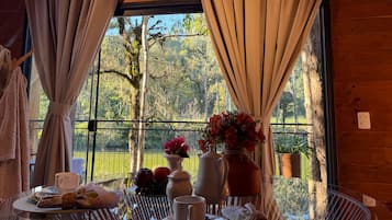 Chalet | Dining