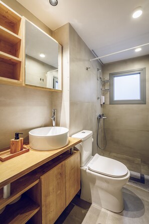 Douche, serviettes fournies