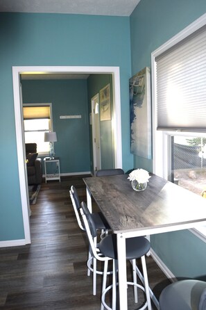 Dining -  Cozy 2-BDRM Honor townhome w/shared lake access & AC, pet friendly, new remodel (Honor)