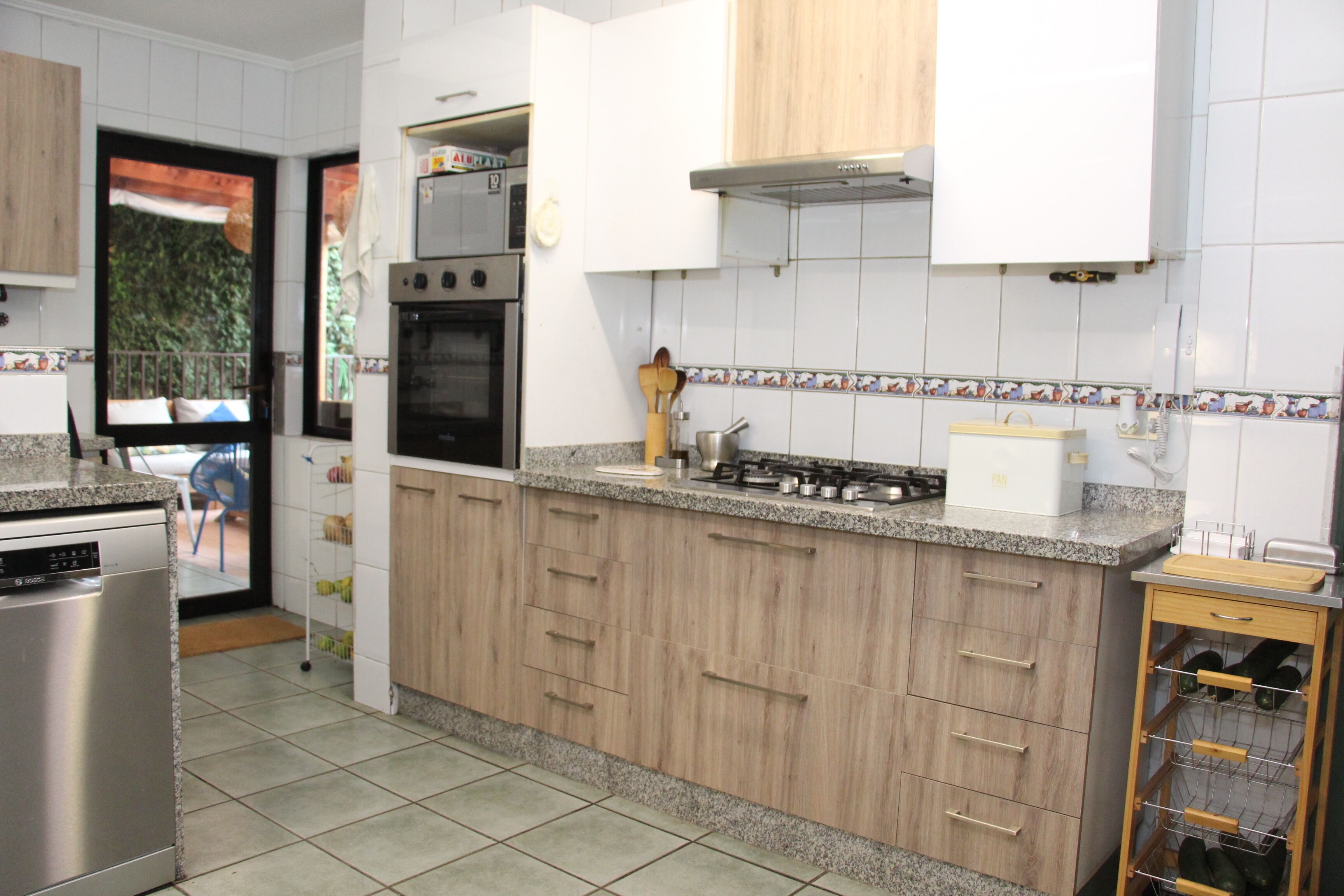 Fridge, microwave, oven, cookware/dishes/utensils