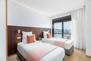 Room - Seaview 2BR Apt Near Train | Pool & balcony (Tanger)