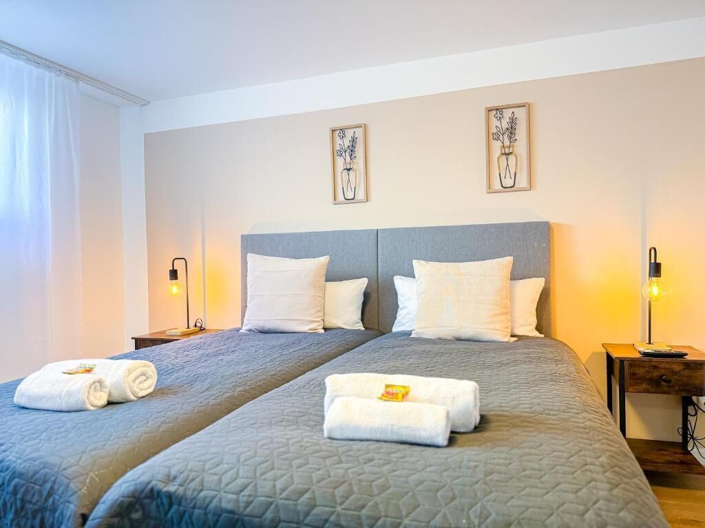 Apartment, 2 Schlafzimmer, Küche, Stadtblick | Schallisolierte Zimmer, Bügeleisen/Bügelbrett, kostenloses WLAN