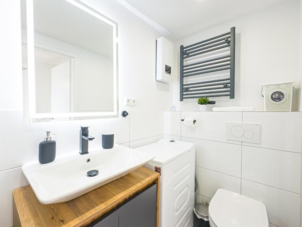 Apartment, 2 Schlafzimmer, Balkon, Stadtblick | Badezimmer