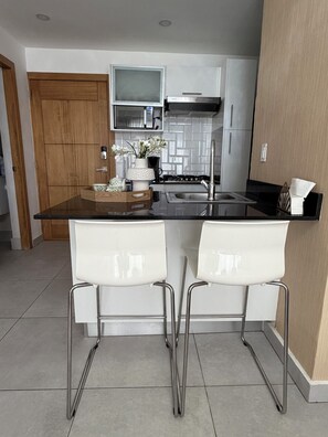 Private kitchen - Cozy 1-bedroom apartment with AC in city center of Santo Domingo (Santo Domingo)
