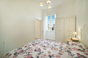 1 quarto, ferros/tábuas de passar roupa, Wi-Fi, roupa de cama