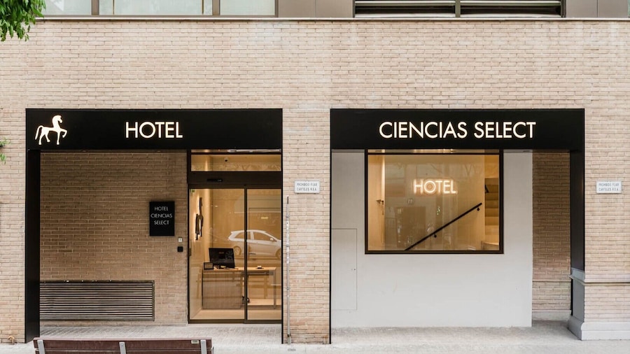 Hotel Ciencias Select