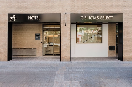 Hotel Ciencias Select