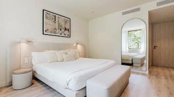 Deluxe Double Room, Garden View