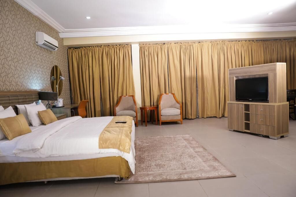 Phòng Suite Executive | Két bảo mật tại phòng, phòng cách âm, bàn ủi/dụng cụ ủi quần áo 