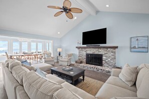 TV - Oceanfront, Private beach access, Golf Cart Included - 799 Marlin Drive (Fripp Island)